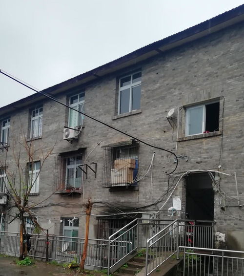 重慶著名的三線廠,昔日風(fēng)光產(chǎn)品供不應(yīng)求,如今沒(méi)落廠房被拆除