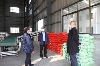 松滋市:車間聽“心聲” 督導促“復產”