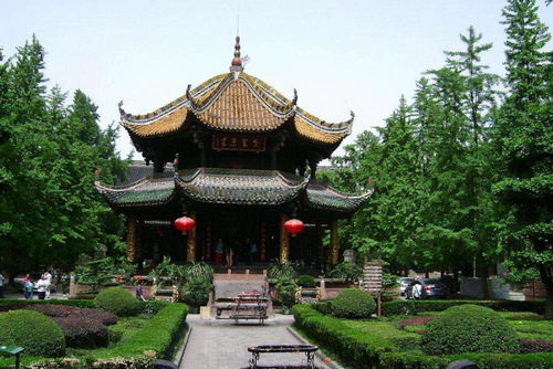 四川一座來頭不小的道觀,曾被皇帝作為臨時行宮,如今成城市地標