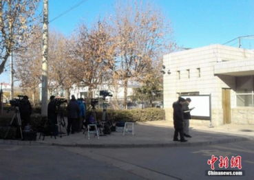 食品廠工人向水餃下毒致中日民眾中毒被判無期