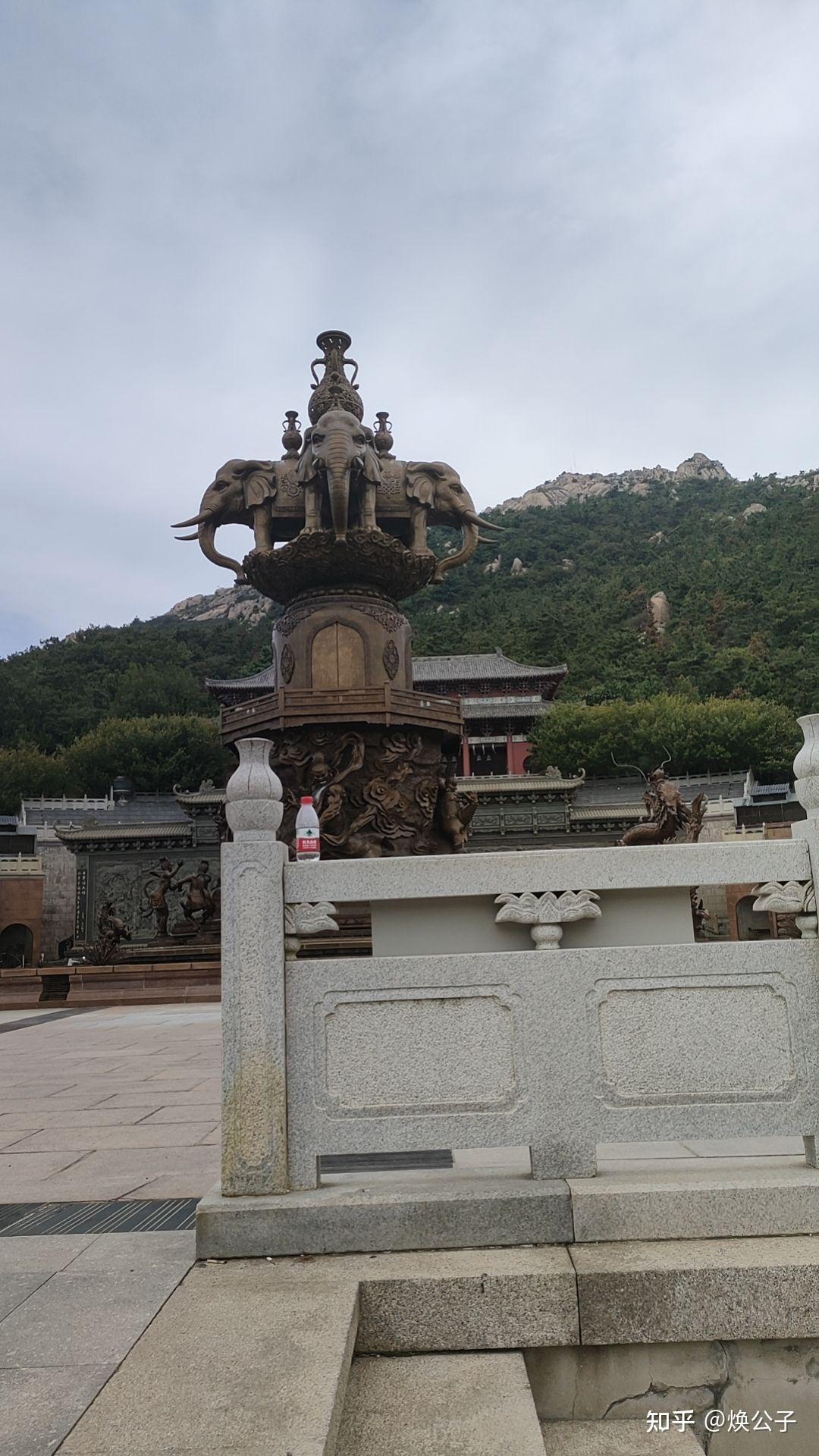 清晨訪道觀與佛寺的對(duì)比體驗(yàn)